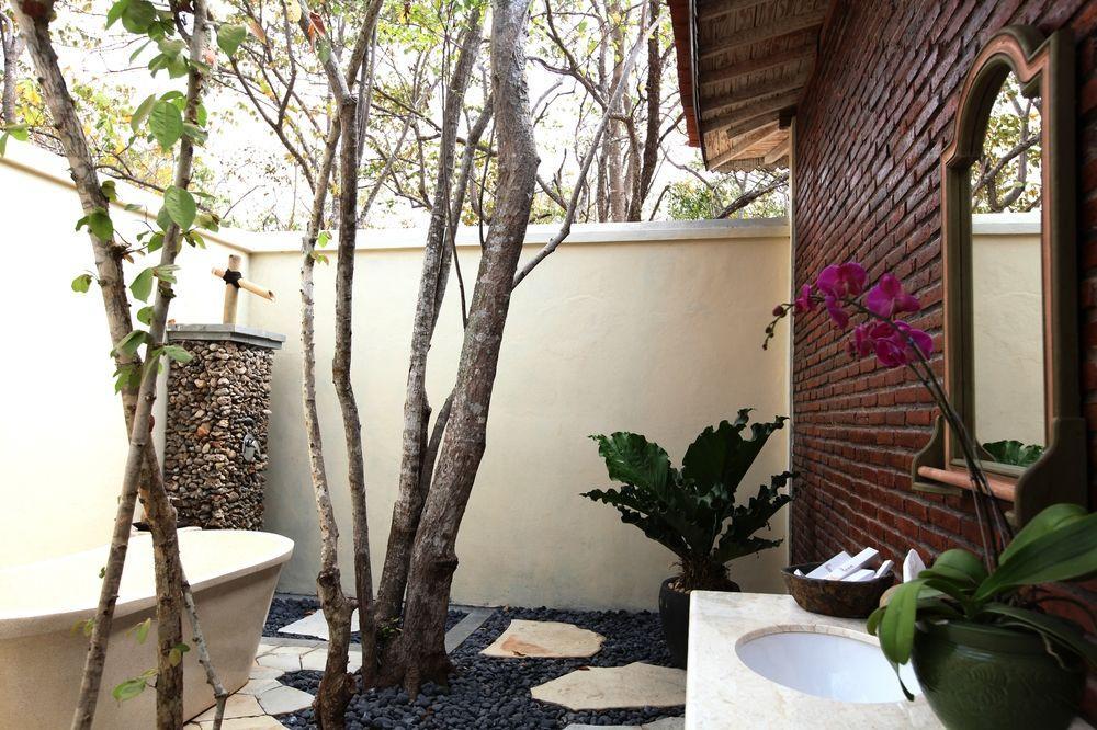 Plataran Menjangan Luxury Residence Suites บันยูเวดัง ภายนอก รูปภาพ