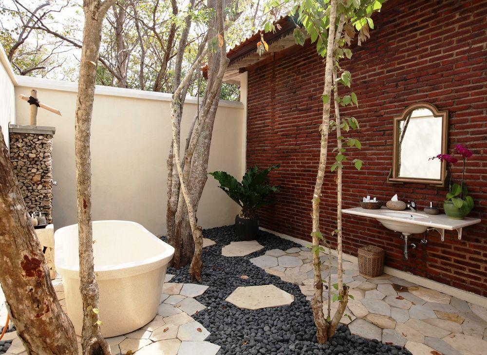 Plataran Menjangan Luxury Residence Suites บันยูเวดัง ภายนอก รูปภาพ